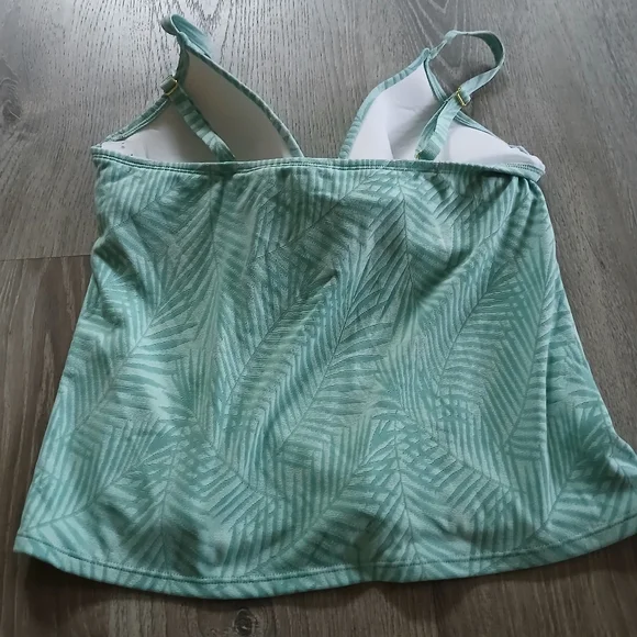 Freshwater Green Patterned Women's Tankini - Picture 5 of 7